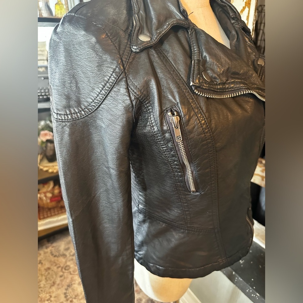 Free People Black Moto Vegan Leather Motorcycle Jacket Womens Size 2 - Picture 4 of 10